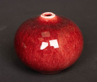 Trois petits vases boules en grès de Puisaye...