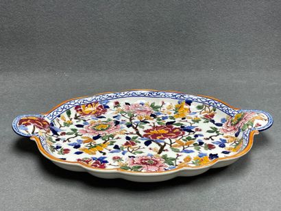 GIEN 
Grand plat en faience, décor pivoines....