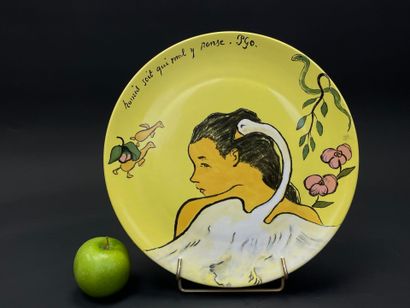 GIEN. modèle Léda 1889 Musée Gauguin. 
Plat...