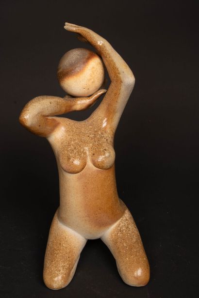Charles henri GUIEBA 
Sculpture en grès....