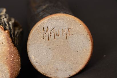 Annie MAUME (née en 1945).
Vase à long col...