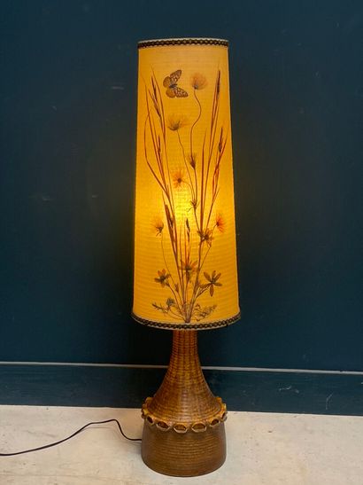 ACCOLAY 
Grande lampe en céramique et abat-jour...