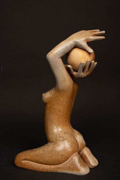 Charles henri GUIEBA 
Sculpture en grès....
