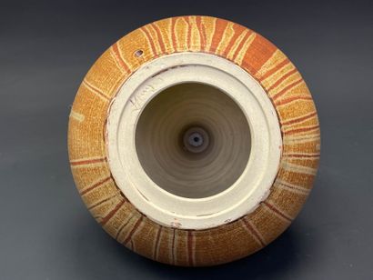 ACCOLAY, Daniel Auger.
Lampe en céramqiue...