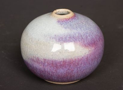 Trois petits vases boules en grès de Puisaye...