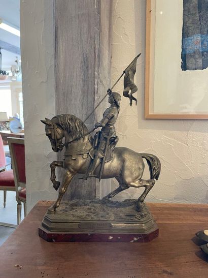 CH.PERRON - Jeanne d'Arc
Sujet en métal sur...