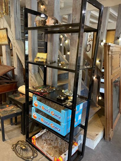 Etagère laquée plateaux verre
195x85x41c...