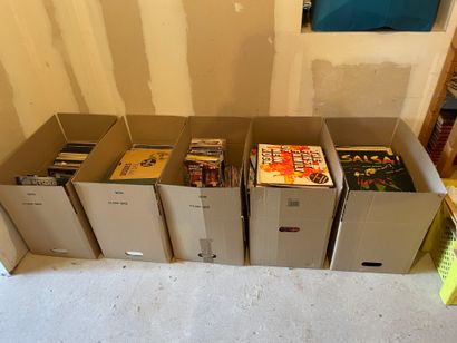 Cinq cartons de disques
(4 de 33 tours et...