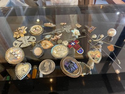 Lot de bijoux fantaisie