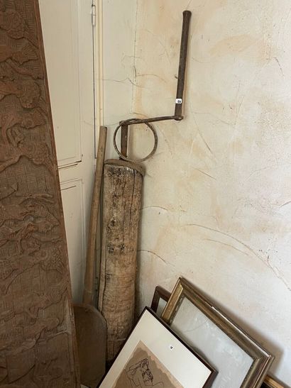 Rouleau de puit et pelle à pain