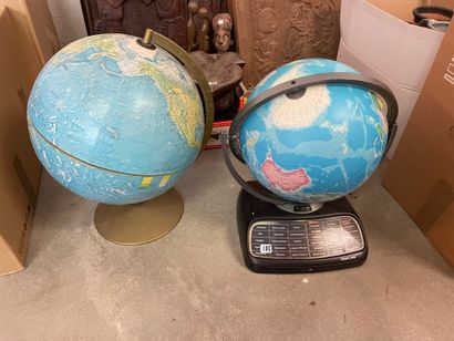 Deux globes lumineux
