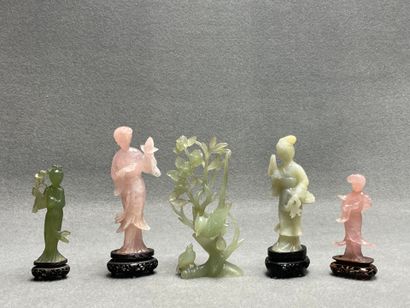 Ensemble de 5 statuettes chinoises en pierre...