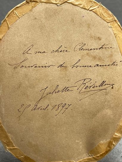 Juliette REVEILLON ( vers 1900)
Portrait...