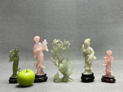 Ensemble de 5 statuettes chinoises en pierre...
