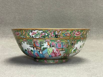 Bol en porcelaine de Canton polychrome 
H:...