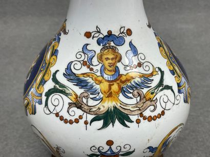 GIEN Paire de lampes à pétrole en faience,...