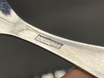 Ménagère de couverts en inox GUY DEGRENNE
12...