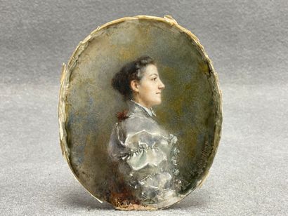 Juliette REVEILLON ( vers 1900)
Portrait...