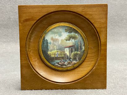 Miniature à décor de moulin. 
D. :7 cm. 
14...