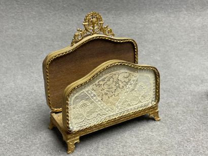 Garniture de bureau avec dentelle sous verre,...