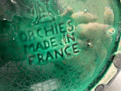 ORCHIES 
Cache pot en barbotine vers 1900
H:...