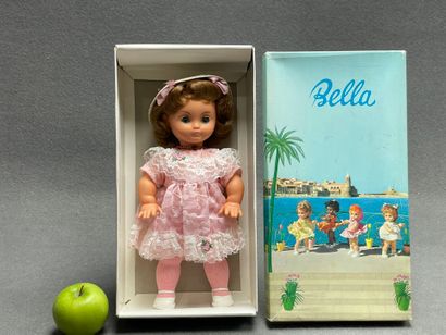 BELLA Poupée Michèle. bien habillée.
H: 31...