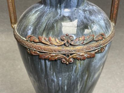 Vase en céramique, émail flammé, monture...