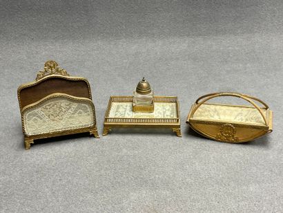 Garniture de bureau avec dentelle sous verre,...