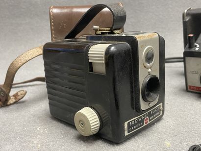 Lot d'appareils photo: Borwnie Flash Camera,...