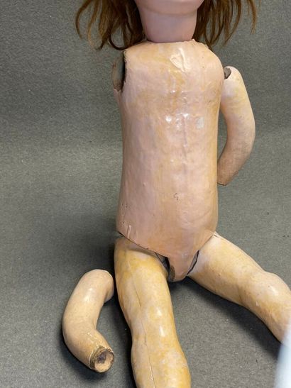 Poupée allemande, tête biscuit bouche ouverte...