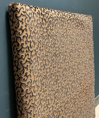 Tête de lit capitonné
150 x 150 x 12 cm.
