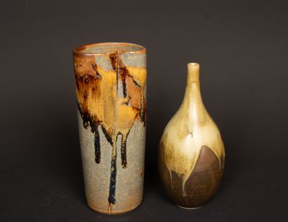 Jean CACHELEUX - Né en 1943. 
Deux vases...