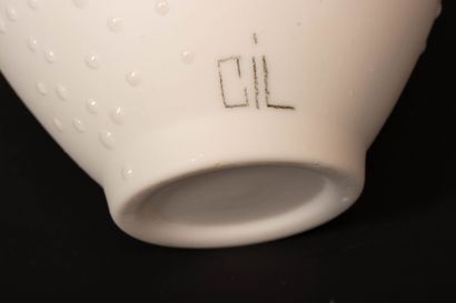 Bonbonnière en porcelaine, , petit pot couvert...