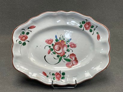 Jardinière en faience de Strasbourg et plat...