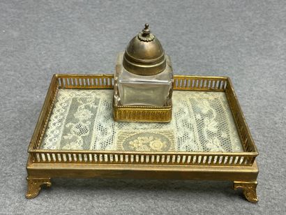 Garniture de bureau avec dentelle sous verre,...