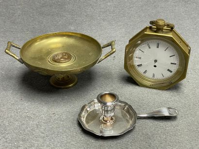 Petite coupe en bronze, Horloge et bougeoir...