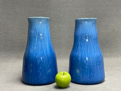 MASSIER Golfe Juan, 
Paire de vases 
H: 29,5...
