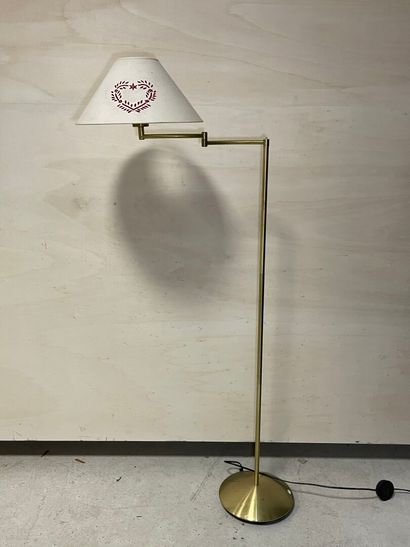 Lampadaire liseuse en métal.
H. :140 cm.