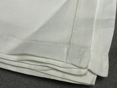 Nappe et douze serviettes monogrammé SC....