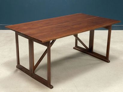 Large console extensible formant en table....