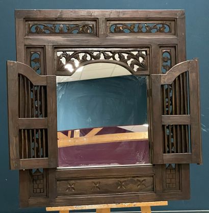 Miroir cadre en bois avec fenêtre. 
Style...