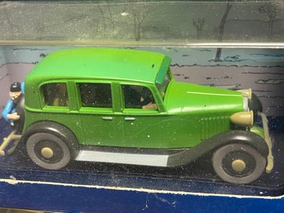 HERGE Moulinsart, en voiture TINTIN 
6 véhicules...