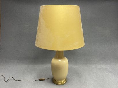 Grande lampe de salon en céramique émail...