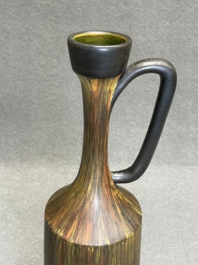 Jean ROUX (actif années 1960/1970)
Bouteille...
