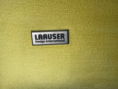 Laauser. 
Fauteuil jaune années 1990
H. :94...