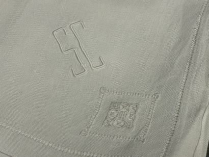 Nappe et douze serviettes monogrammé SC....