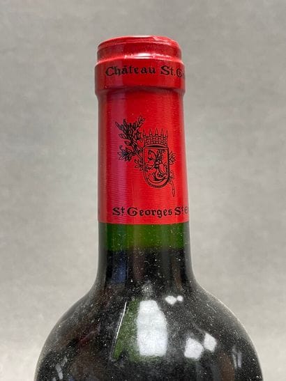 CHATEAU SAINT GEORGES 8 bouteilles
- 1977...