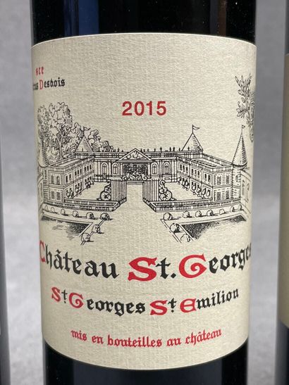 CHATEAU SAINT GEORGES 8 bouteilles
- 1977...
