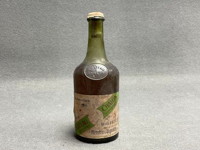 CHATEAU CHALON. Vin jaune de garde. Domaine...
