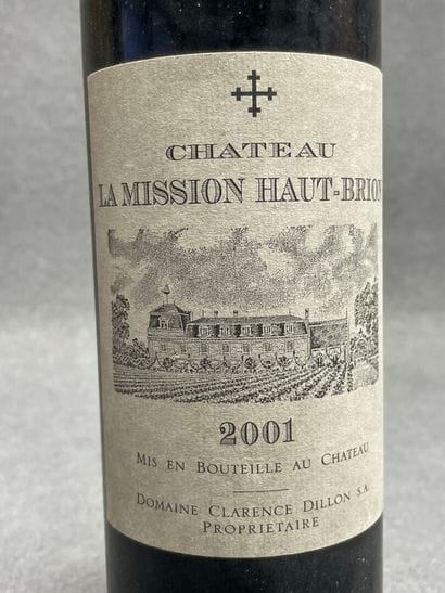 CHATEAU LA MISSION HAUT-BRION. 2001, 1 b...